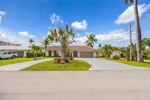 2752 NE 3rd St, Pompano Beach, FL 33062 - Photo 36