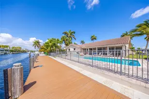 2752 NE 3rd St, Pompano Beach, FL 33062 - Photo 32