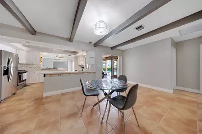 2752 NE 3rd St #0, Pompano Beach, FL 33062 - Photo 12