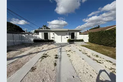 2784 SW 31st Pl, Miami, FL 33133 - Photo 2