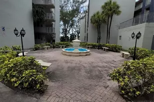 10090 NW 80th Ct, Hialeah Gardens, FL 33016 - Photo 42