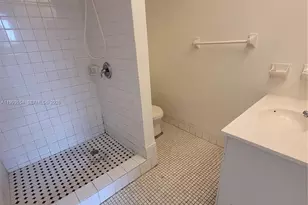 10090 NW 80th Ct, Hialeah Gardens, FL 33016 - Photo 40