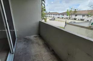 10090 NW 80th Ct, Hialeah Gardens, FL 33016 - Photo 32