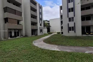 10090 NW 80th Ct, Hialeah Gardens, FL 33016 - Photo 46