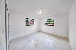 1283 W 42nd St, Hialeah, FL 33012 - Photo 22