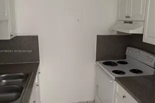 5505 NW 7th St, Miami, FL 33126 - Photo 8