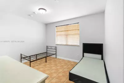 18140 NW 90th Ave, Hialeah, FL 33018 - Photo 42