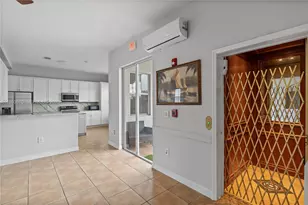 18140 NW 90th Ave, Hialeah, FL 33018 - Photo 32