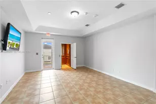 18140 NW 90th Ave, Hialeah, FL 33018 - Photo 46