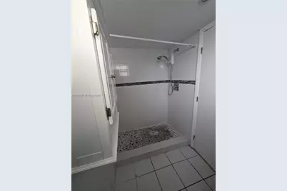 8810 Fontainebleau Blvd #201, Miami, FL 33172 - Photo 10