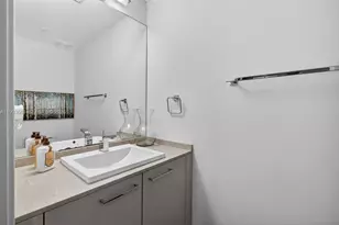 1010 E Brickell Ave, Miami, FL 33131 - Photo 18