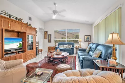 290 Landings Blvd, Weston, FL 33327 - Photo 42