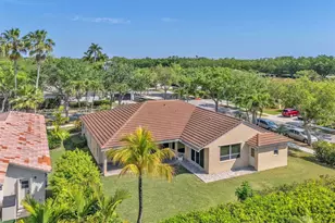 290 Landings Blvd, Weston, FL 33327 - Photo 26