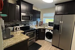 910 Michigan Ave, Miami Beach, FL 33139 - Photo 2