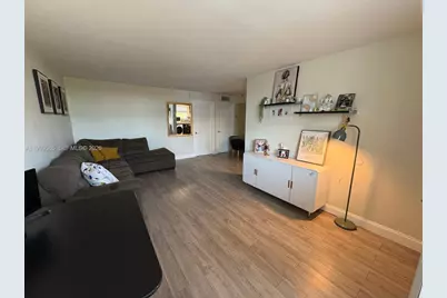 910 Michigan Ave #505, Miami Beach, FL 33139 - Photo 12