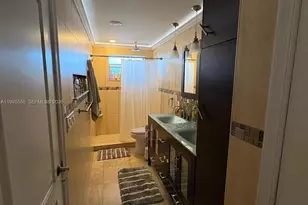 910 Michigan Ave, Miami Beach, FL 33139 - Photo 8