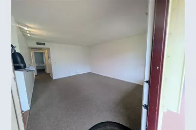 151 SW 135th Ter #212T, Pembroke Pines, FL 33027 - Photo 4
