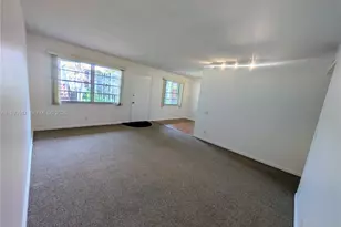 151 SW 135th Terrace, Pembroke Pines, FL 33027 - Photo 8