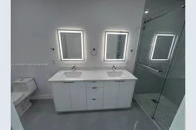 746 NW 112th St, Miami, FL 33168 - Photo 36