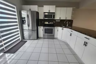 8360 NW 103rd St, Hialeah Gardens, FL 33016 - Photo 18