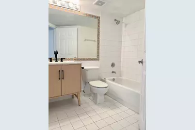 9640 NW 2nd St #5-204, Pembroke Pines, FL 33024 - Photo 6