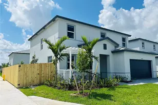 19404 SW 339th Ter, Homestead, FL 33034 - Photo 2