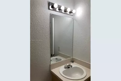 7985 NW 8th St #105A, Miami, FL 33126 - Photo 16