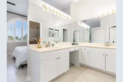 835 NE 17th Way #835, Fort Lauderdale, FL 33304 - Photo 16
