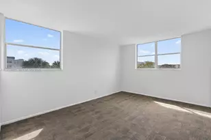 2821 Somerset Dr, Lauderdale Lakes, FL 33311 - Photo 14