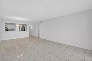 2821 Somerset Dr, Lauderdale Lakes, FL 33311 - Photo 12