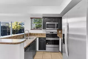 5240 NW 109th Ave, Doral, FL 33178 - Photo 8