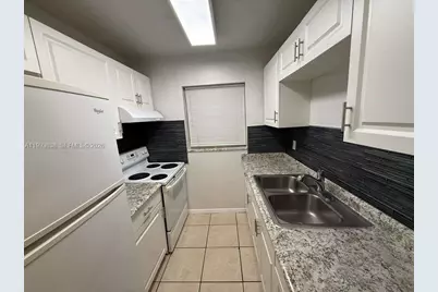 606 S C St #103, Lake Worth, FL 33460 - Photo 12