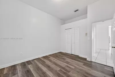 8852 NW 147th Ln, Miami Lakes, FL 33018 - Photo 24