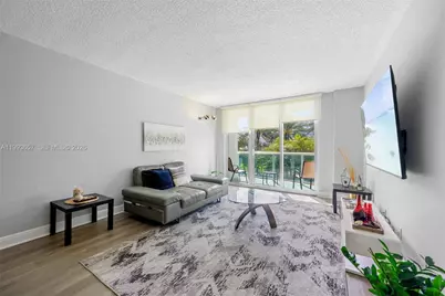 19370 Collins Ave #225, Sunny Isles Beach, FL 33160 - Photo 6
