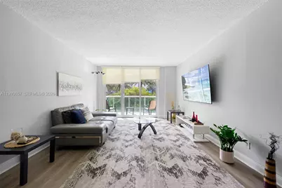 19370 Collins Ave #225, Sunny Isles Beach, FL 33160 - Photo 2