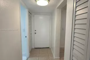 9360 Fontainebleau Blvd, Miami, FL 33172 - Photo 6