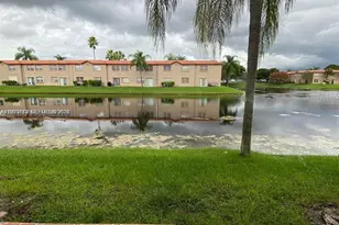 8713 SW 5th St, Pembroke Pines, FL 33025 - Photo 4