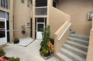 8713 SW 5th St, Pembroke Pines, FL 33025 - Photo 6