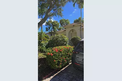 7950 NW 20th St, Pembroke Pines, FL 33024 - Photo 4