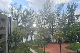 10000 NW 80th Ct, Hialeah Gardens, FL 33016 - Photo 8