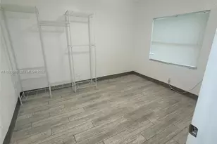 5720 NE Miami Pl, Miami, FL 33137 - Photo 14