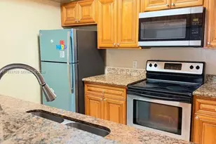 12124 St.Andrews Pl, Miramar, FL 33025 - Photo 2