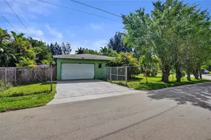 4790 SW 55th Ave, Davie, FL 33314 - Photo 12