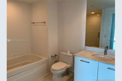 500 Brickell Ave #2708, Miami, FL 33131 - Photo 6