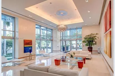 1060 Brickell Ave #2209, Miami, FL 33131 - Photo 2