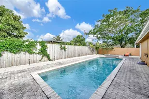 6190 W 14th Ave, Hialeah, FL 33012 - Photo 44