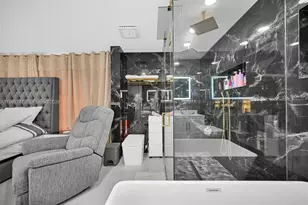 6190 W 14th Ave, Hialeah, FL 33012 - Photo 20