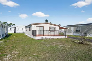 415 E Erie Dr, Fort Pierce, FL 34946 - Photo 4