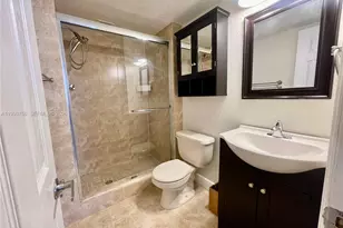 2851 NE 183rd St, Aventura, FL 33160 - Photo 32