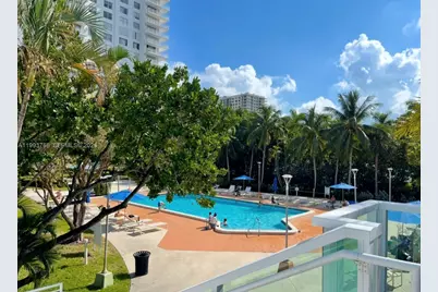 2851 NE 183rd St #907E, Aventura, FL 33160 - Photo 14